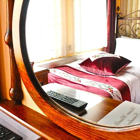 Butik Hotel-hasan Muallim 3* Akşehir
