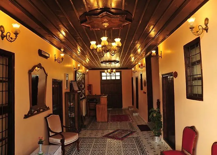 Butik Hotel-hasan Muallim ホテル 3*